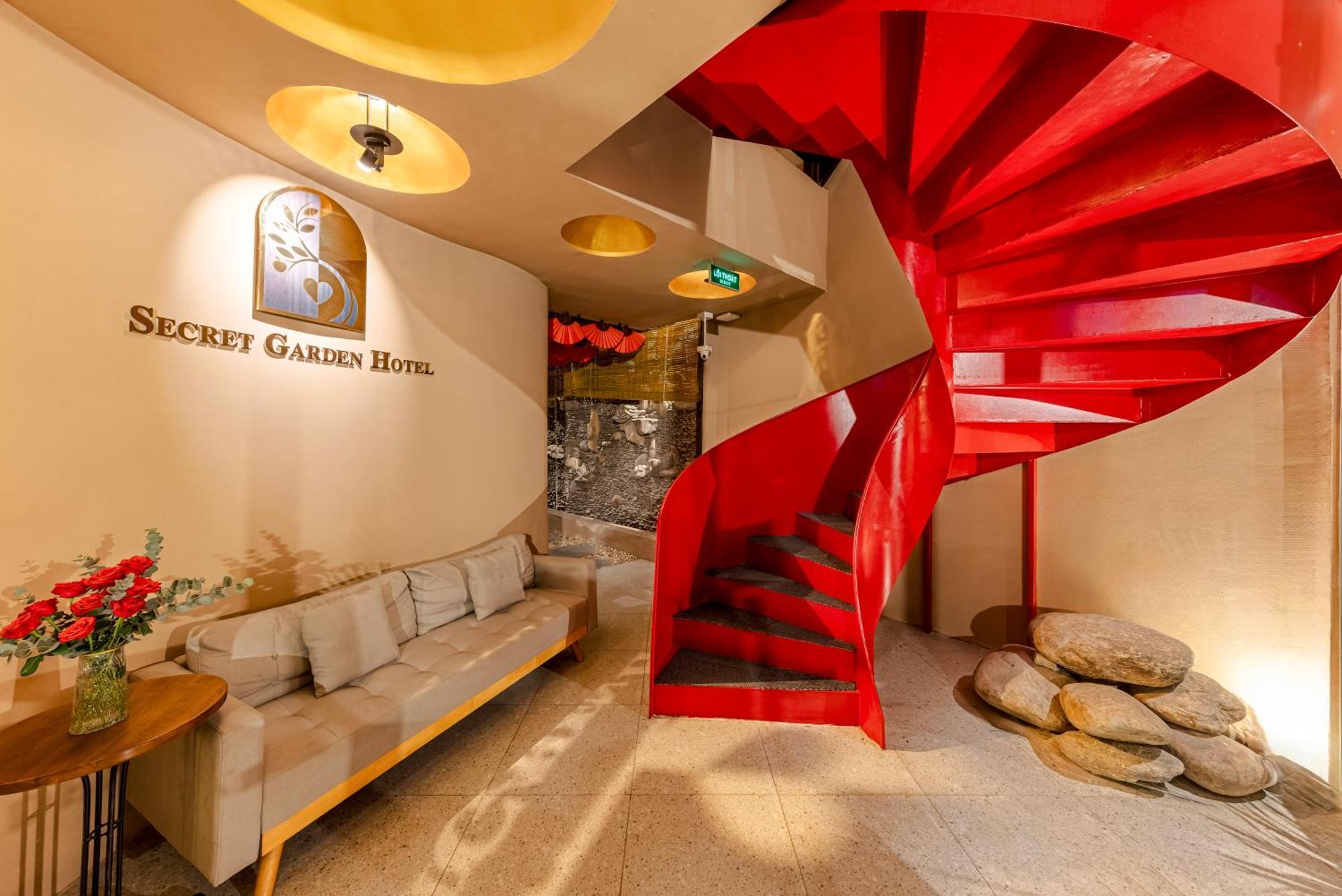 Secret Garden Hotel Хошимин Екстериор снимка
